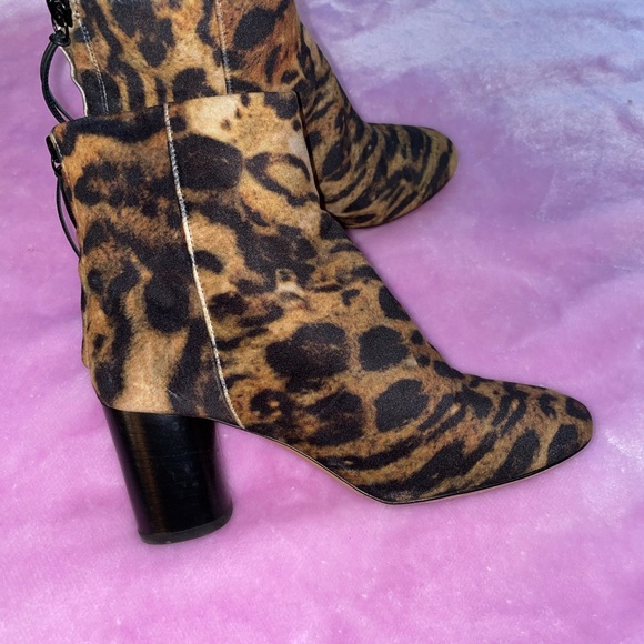 Isabel Marant RITZA leopard print ankle boots - Picture 9 of 16